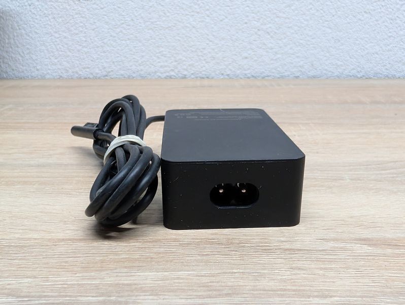 Блок живлення Microsoft Surface A1724, 36W 12V 2.58A Surface Connect Б/В