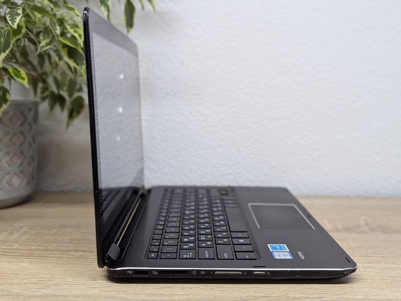 Уцінка!Ноутбук Б/в Asus VivoBook Flip TP301UA:13 Full HD,Intel Core i3-6100U 8 GB DDR3,SSD 128Gb Asus126 фото