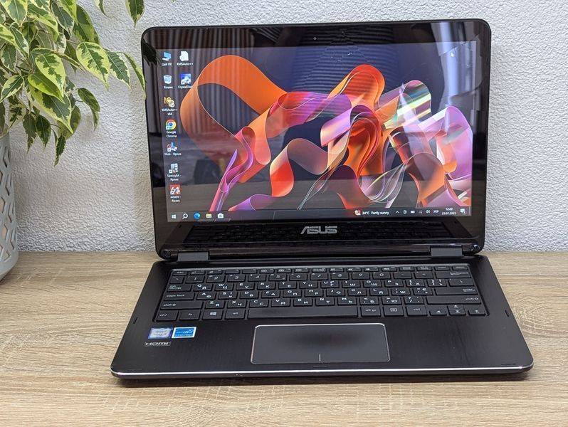 Уцінка!Ноутбук Б/в Asus VivoBook Flip TP301UA:13 Full HD,Intel Core i3-6100U 8 GB DDR3,SSD 128Gb Asus126 фото