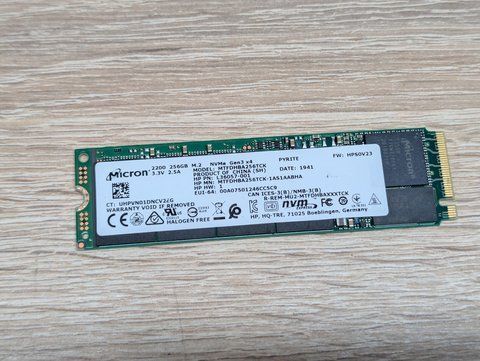 SSD Micron 2200 256GB M.2 NVMe 2280 Життя 100% Б/В