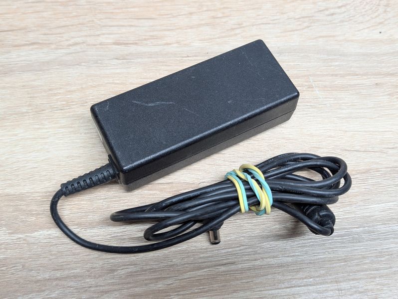 Блок живлення Chicony 65W 19V 3.42A 5.5 x 2.5 мм Б/В