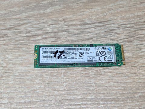 SSD Samsung PM981 512GB NVMe M.2 2280 Життя 99% Б/В