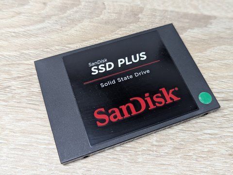 SSD SanDisk SSD Plus 480 ГБ 2.5" Б/В