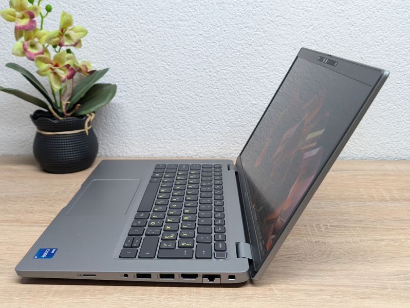 Ноутбук Dell Latitude 5420: 14 Full HD, Intel Core i7-1185G7,16 GB DDR4,Intel Iris Xe Graphics,SSD 256Gb Б/В