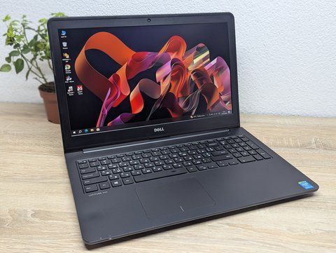 Ноутбук Dell Latitude 3550 Діагональ: 15.6 Full HD Intel Core i5-5200U @2.20GHz 8 GB DDR3 Intel HD Graphics SSD 120Gb Б/В