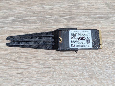SSD Western Digital SN7100S 1Tb NVMe M.2 2242-2280 Життя 100% Б/В