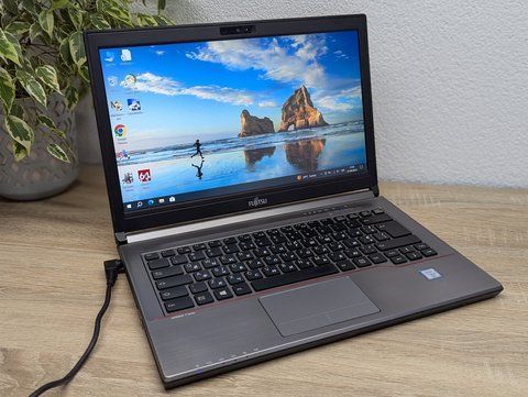 Ноутбук Fujitsu E746: 14 Full Hd Intel Core i5-6300U 8 GB DDR4 256Gb ssd Б/В