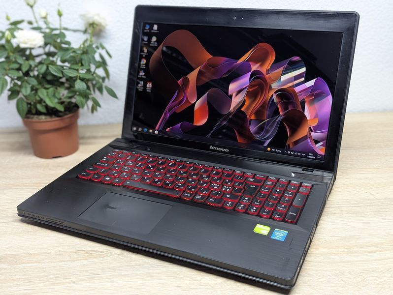 Ноутбук Lenovo IdeaPad Y510P:15 Full HD,Intel Core i7-4700MQ ,8 GB DDR3,GeForce GT 755M 2Gb,SSD 256Gb+256Gb Б/В