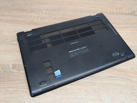 Піддон для ноутбука Dell Latitude 5500 Б/В