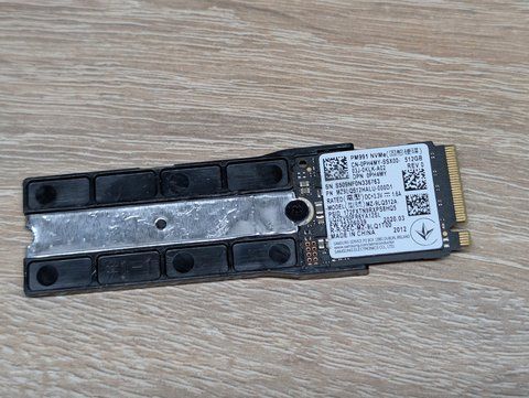 SSD Samsung PM991 512GB NVMe M.2 2230 з перехідником 2280 Життя 98% Б/В