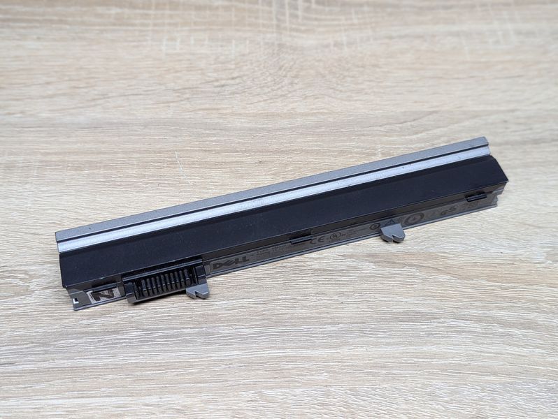Акумуляторна батарея Dell Fm332 Б/В