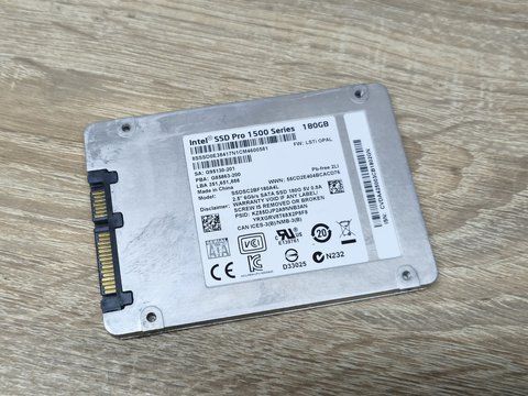 SSD Intel Pro 1500 Series 180Gb 2.5" Життя 100% Б/В