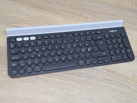 Бездротова клавіатура Logitech K780 Multi-Device Б/В