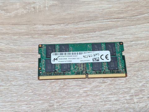 Оперативна пам'ять Micron 16GB DDR4 SODIMM 2400 МГц Б/В