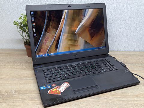 БЕЗ АКБ!Ноутбук Б/В Asus J73J: 17, Intel Corei7-720QM, 8 GB DDR3,Radeon HD 5800 1Gb SSD 256Gb+ 500Gb HDD